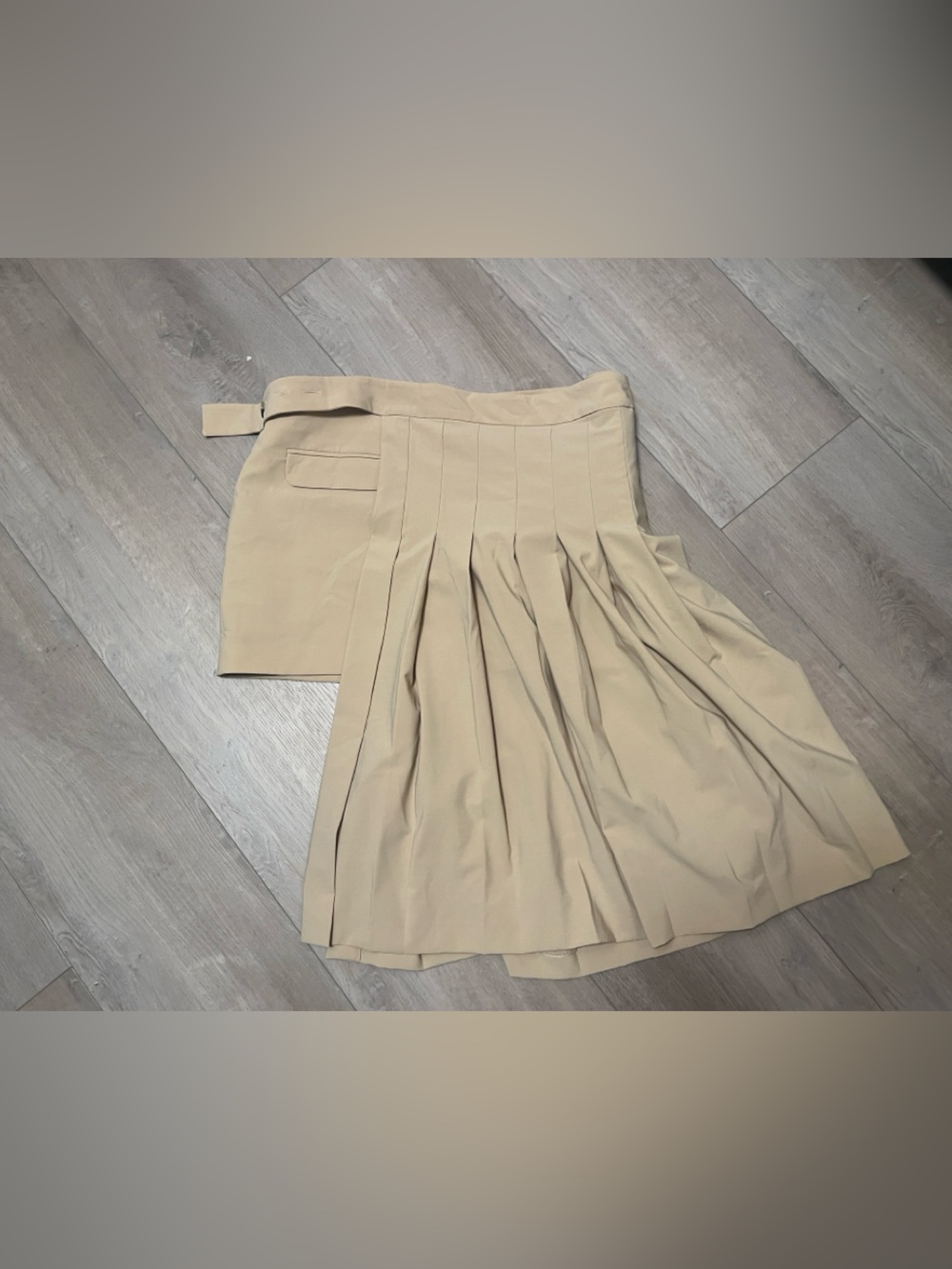 π Zara Beige Asymmetrical Pleated Skirt - Picture 5 of 6